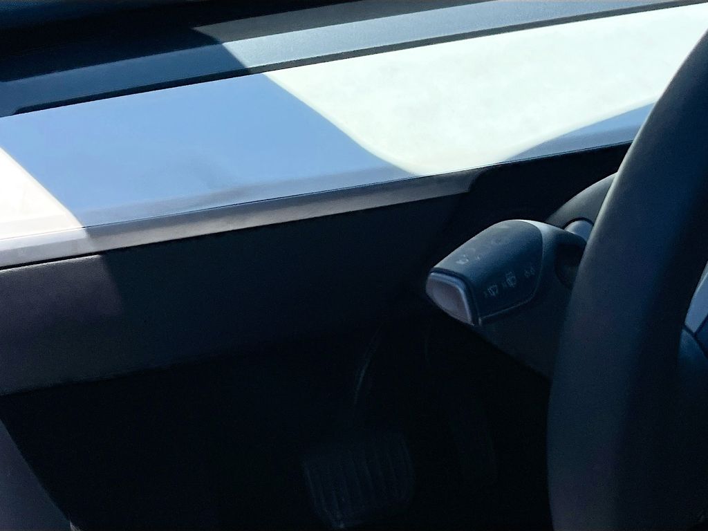 Used 2024 White Tesla Standard Range image 10