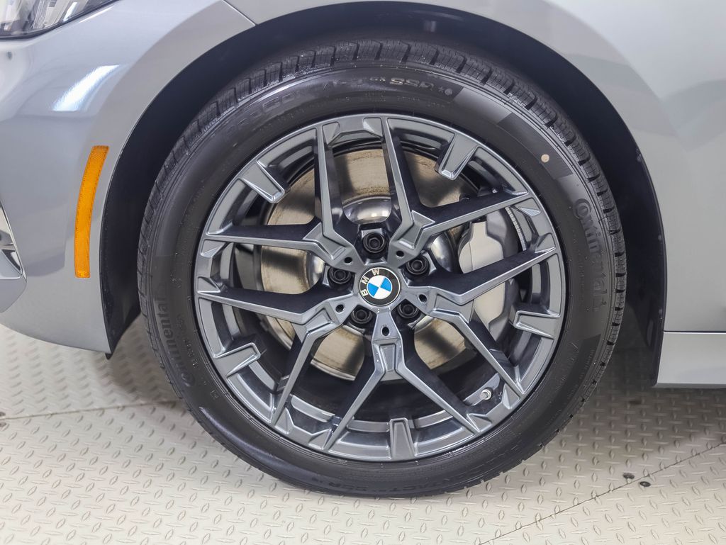 Thumbnail: 2025 BMW 3 Series - 2