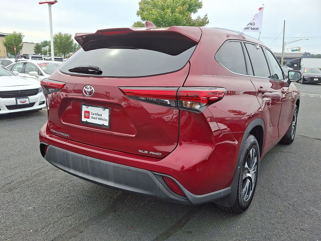 Thumbnail: 2020 Toyota Highlander - 6