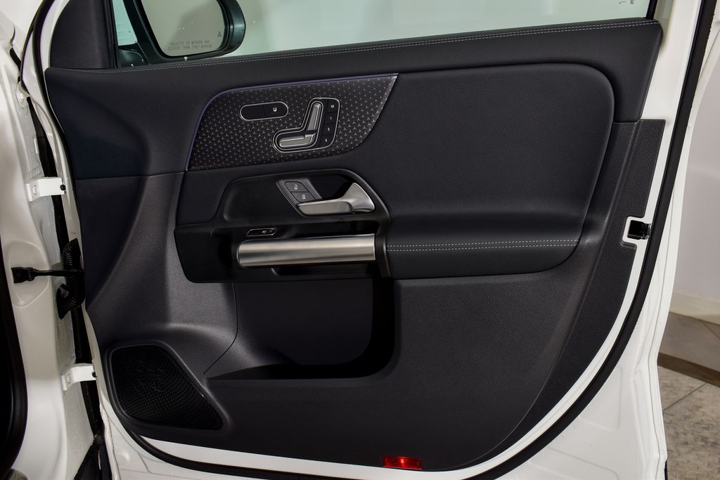 Thumbnail: 2026 Mercedes-Benz GLA - 23