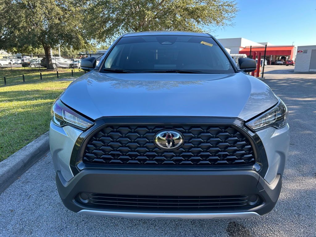 Thumbnail: 2025 Toyota Corolla Cross - 8