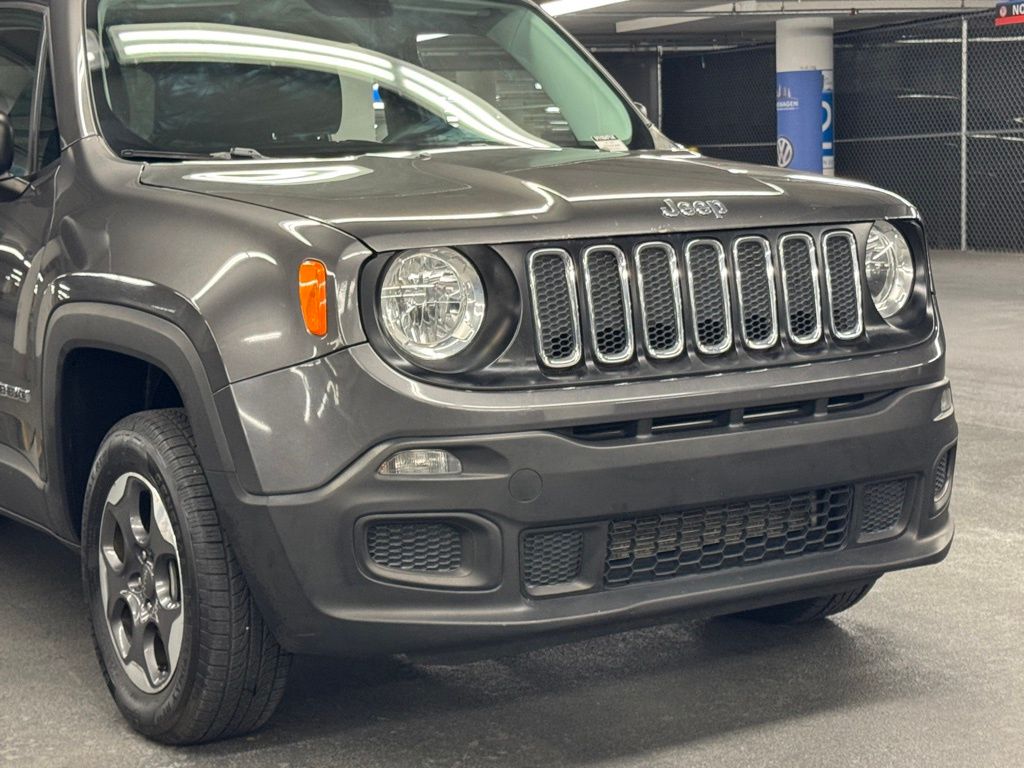 2017 Jeep Renegade Sport 36