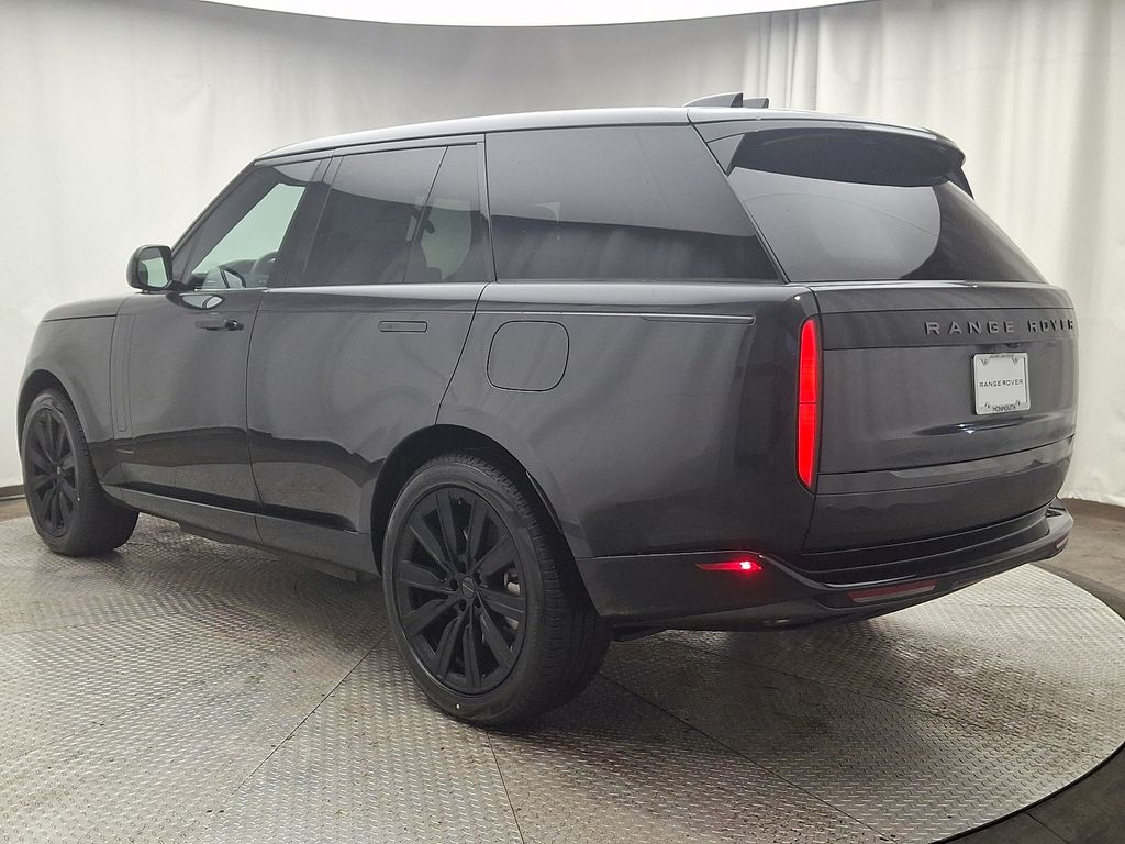 Thumbnail: 2026 Land Rover Range Rover - 4