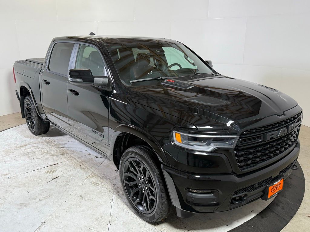 Diamond Black Crystal Pearlcoat 2026 RAM 1500 Pickup Truck Four-Wheel Drive 8-Speed Automatic