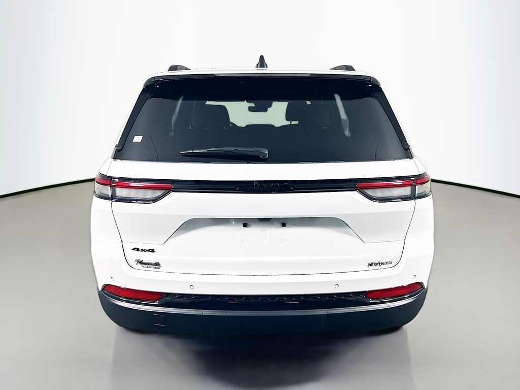 New 2025 White Jeep Altitude X image 6