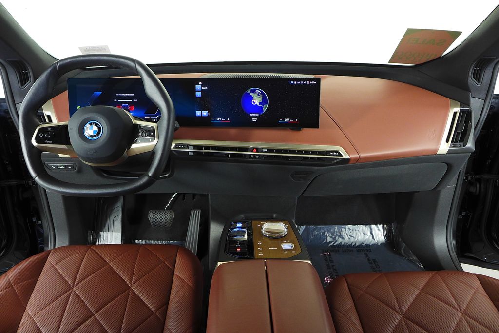 Thumbnail: 2023 BMW iX - 23