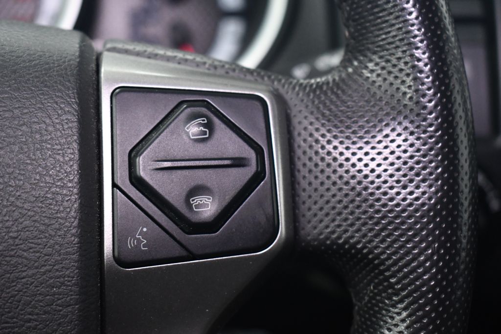 Thumbnail: 2015 Toyota Tacoma - 20