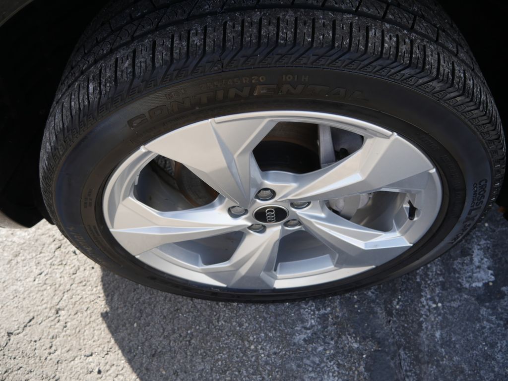 Thumbnail: 2023 Audi Q5 - 12