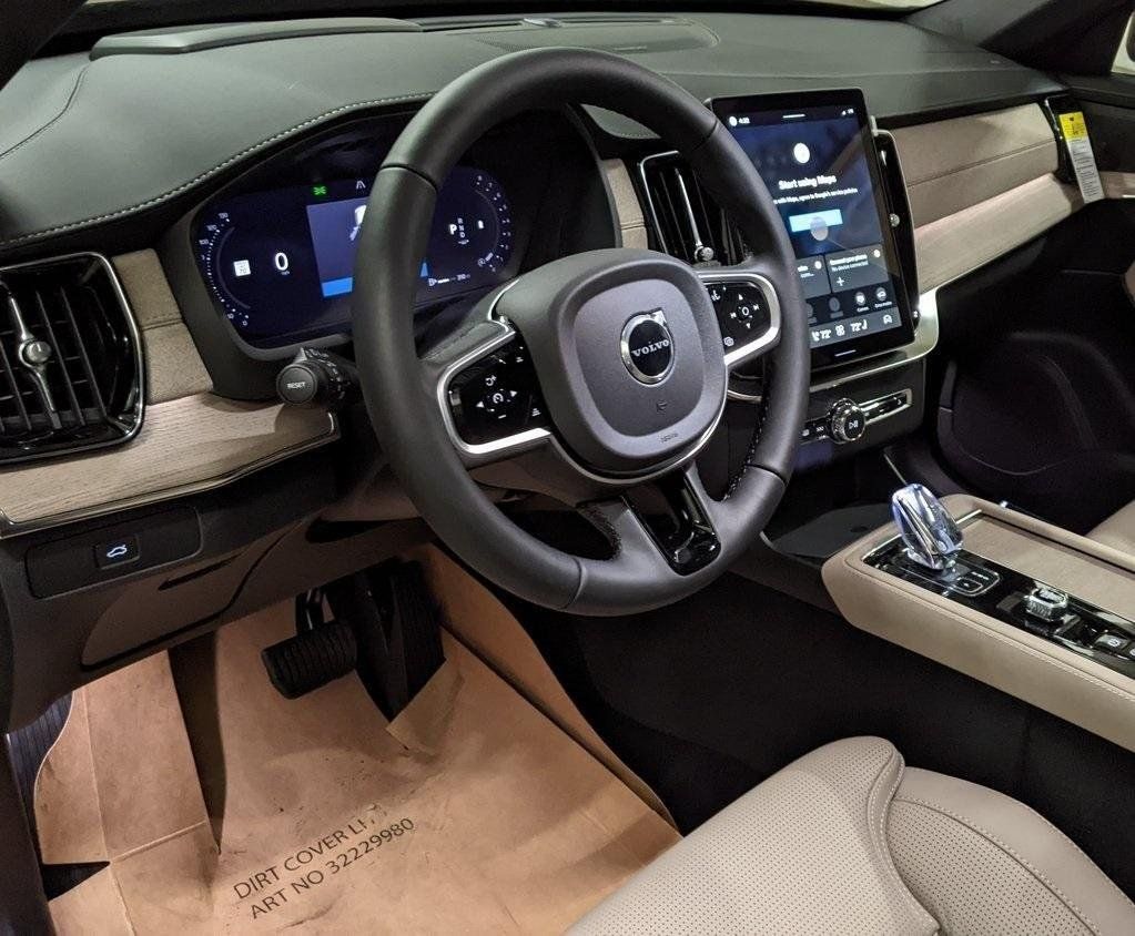 2026 Volvo XC90 Ultra - Photo 10