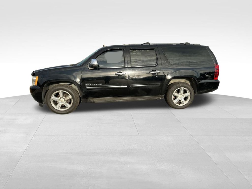 2011 Chevrolet Suburban 1500 LT 6