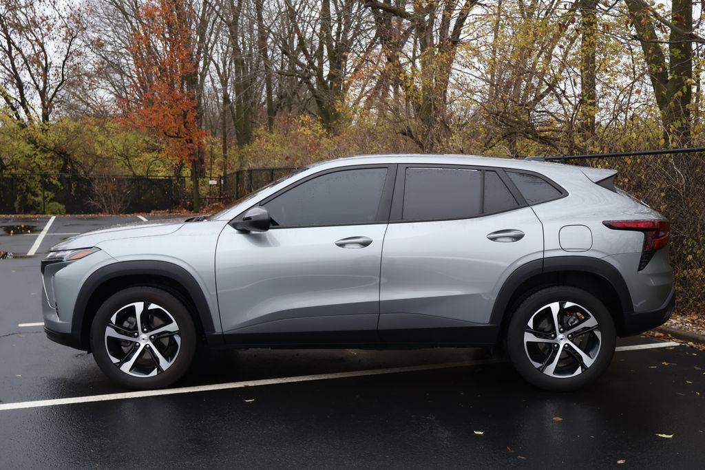 Thumbnail: 2024 Chevrolet Trax - 4