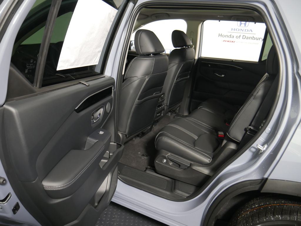 Thumbnail: 2026 Honda Pilot - 16
