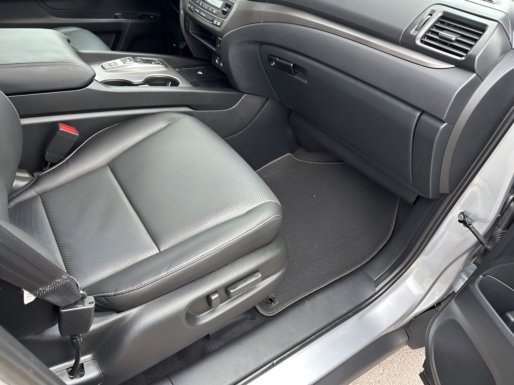 Used Car 2025 Honda Ridgeline  Rtl For Sale Under $35,000 In Austin, Texas