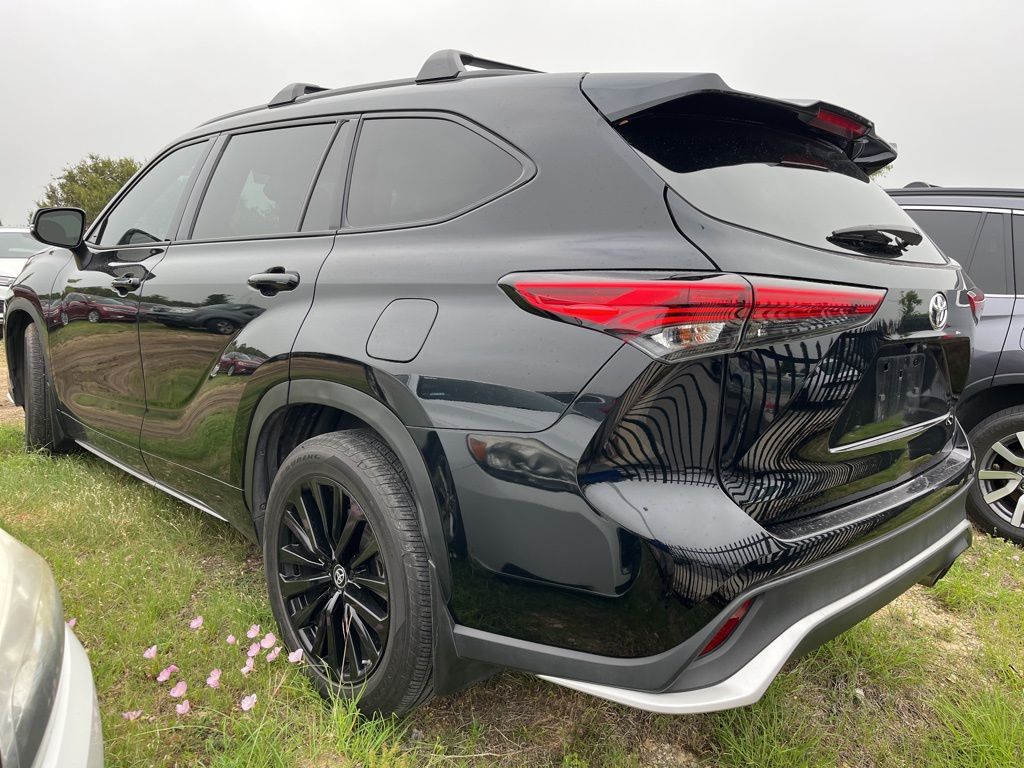 2023 Toyota Highlander XSE 4