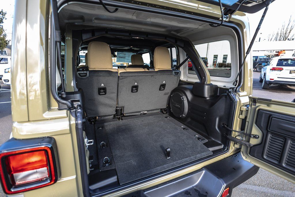 2026 Jeep Wrangler Willys 41 thumbnail 33
