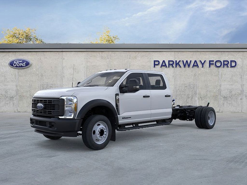 2026 Ford F-450SD XLT