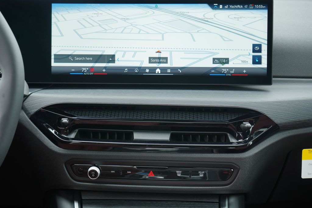 Thumbnail: 2026 BMW i4 - 15