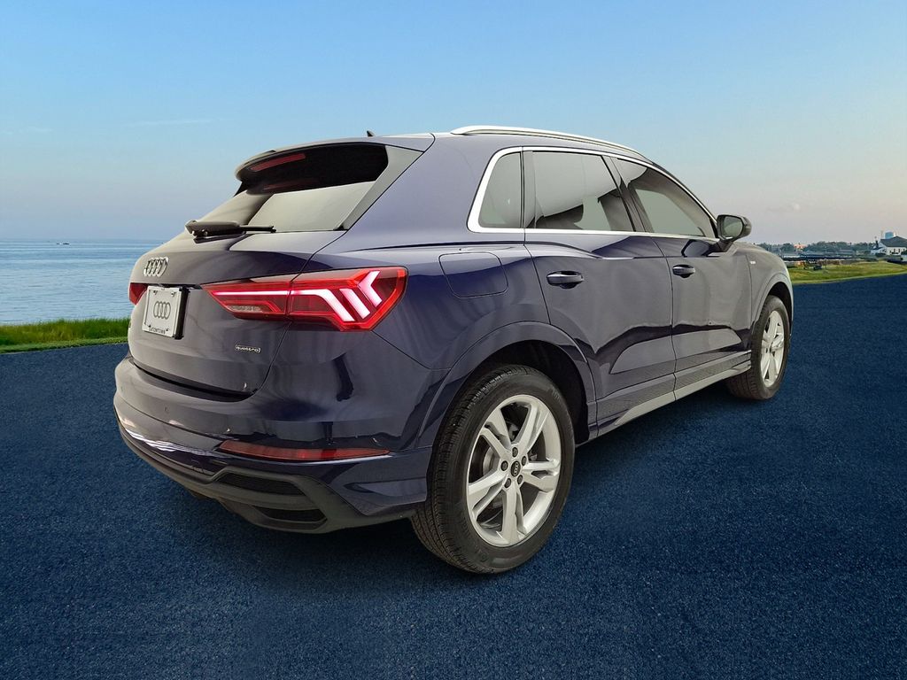 Thumbnail: 2024 Audi Q3 - 4