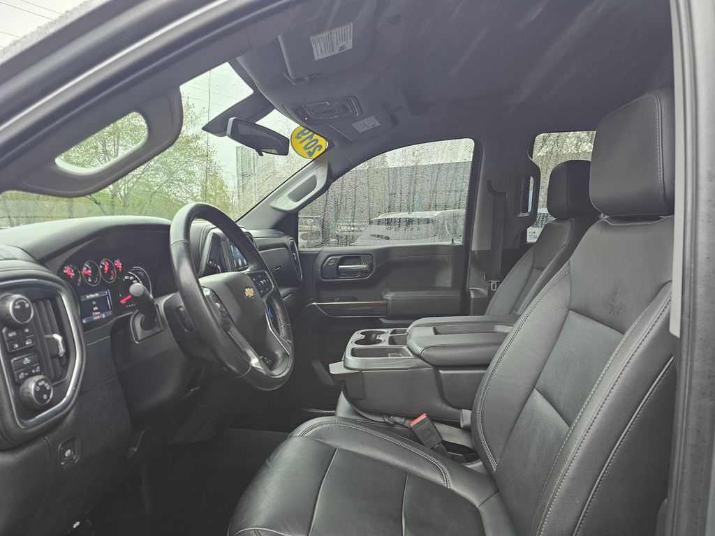 Gray (Satin Steel Metallic) 2019 Chevrolet Silverado 1500 LT Crew Cab 4WD Pickup Truck Four-Wheel Drive 8-Speed Automatic