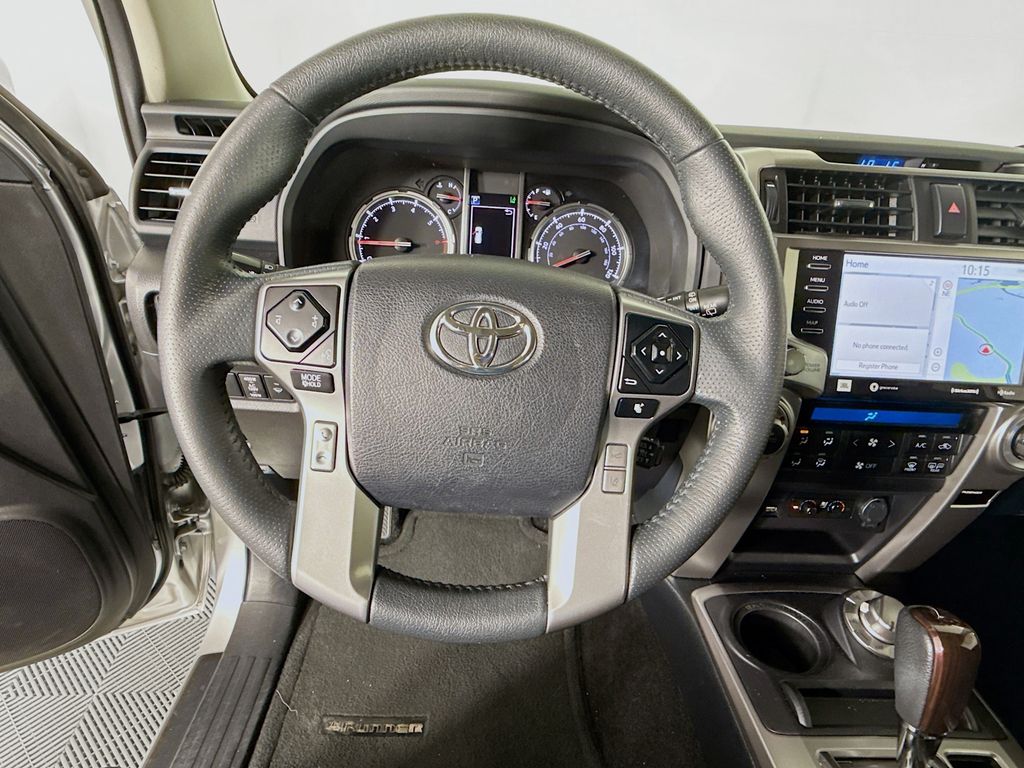 Thumbnail: 2022 Toyota 4Runner - 11