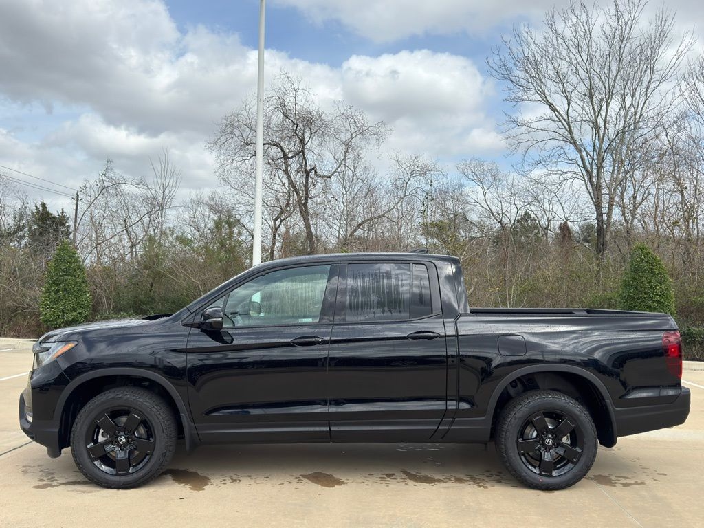2026 Honda Ridgeline Black Edition Black at Community Honda