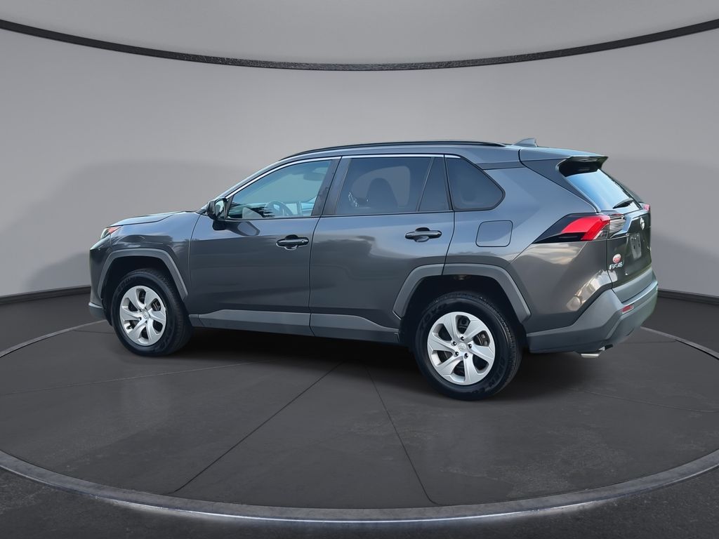 Thumbnail: 2021 Toyota RAV4 - 6