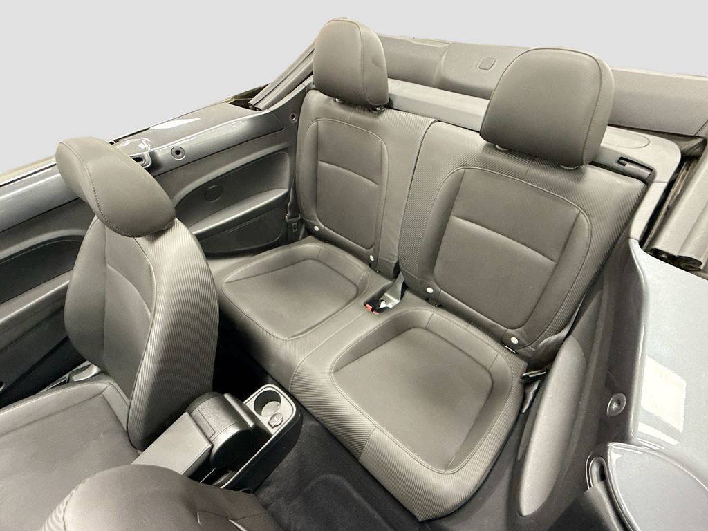 Thumbnail: 2013 Volkswagen Beetle - 25