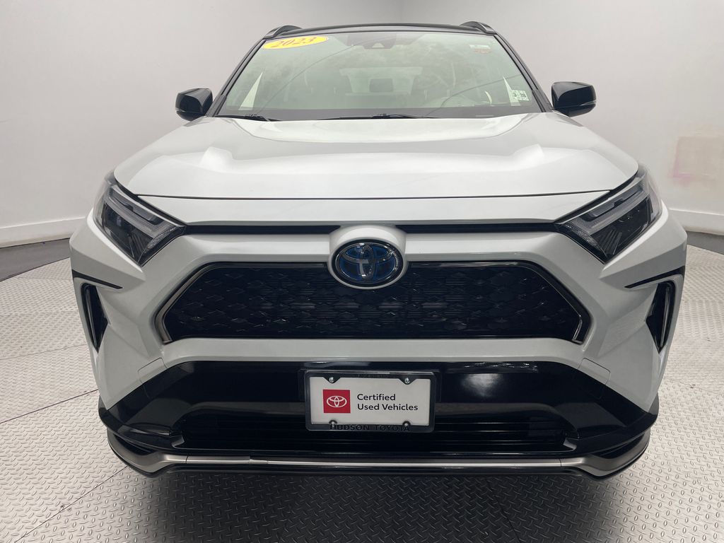 Thumbnail: 2023 Toyota RAV4 - 8