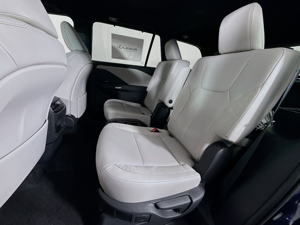 Thumbnail: 2026 Lexus TX - 17