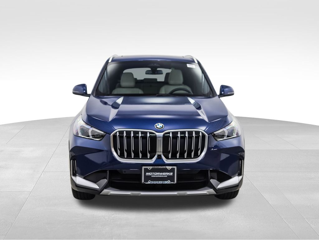 2025 BMW X1 xDrive28i 8