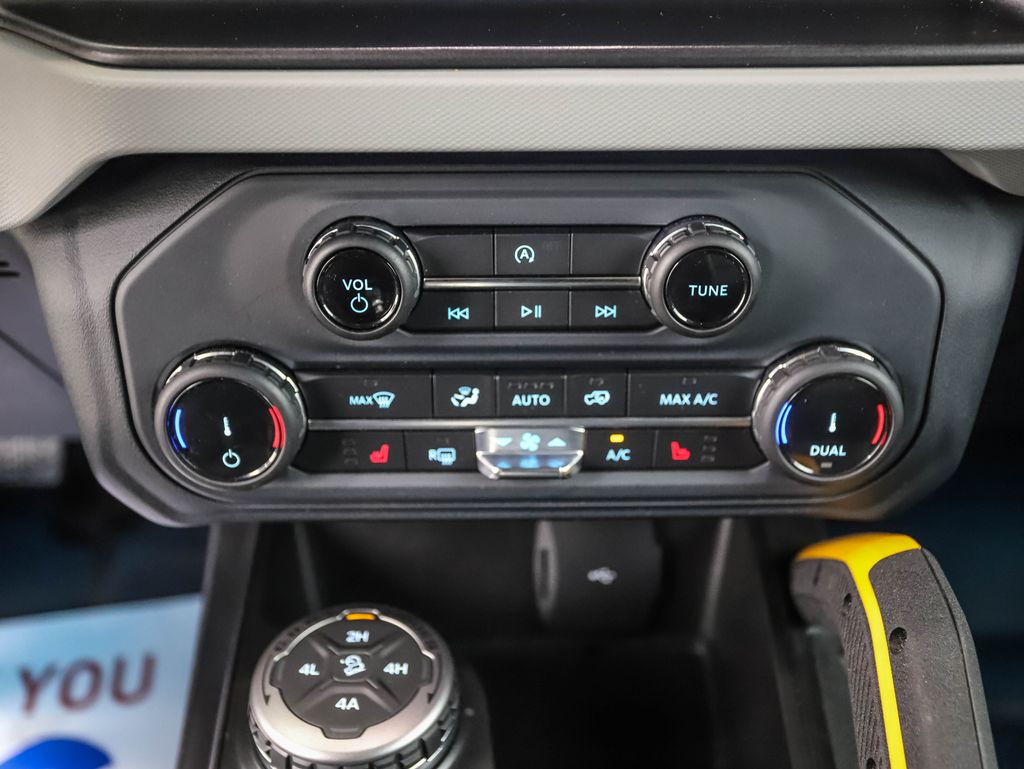 Thumbnail: 2022 Ford Bronco - 18