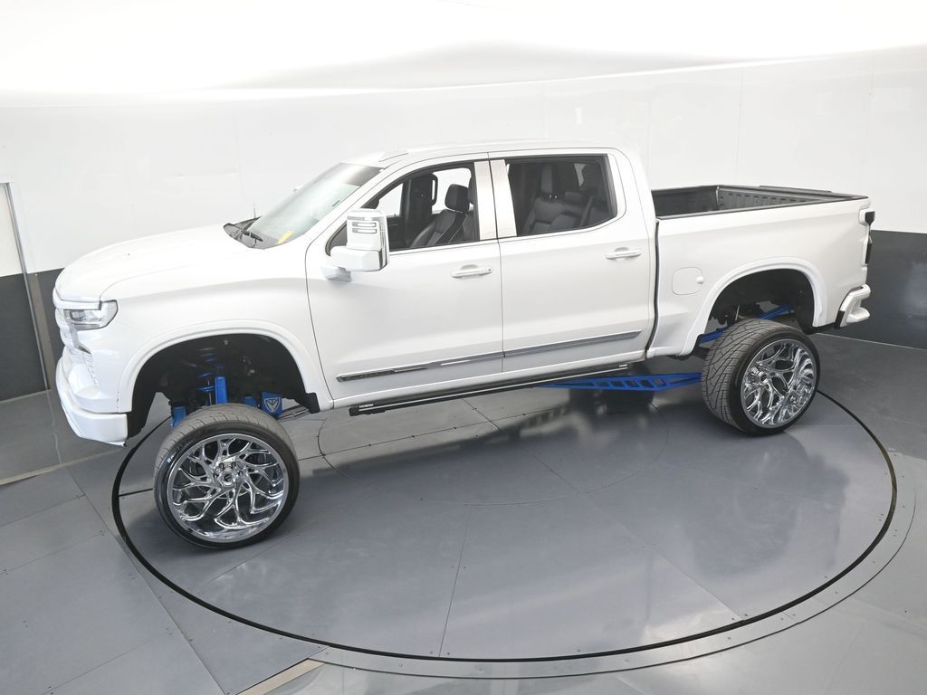 Used 2022 Iridescent Pearl Tricoat Chevrolet High Country image 68