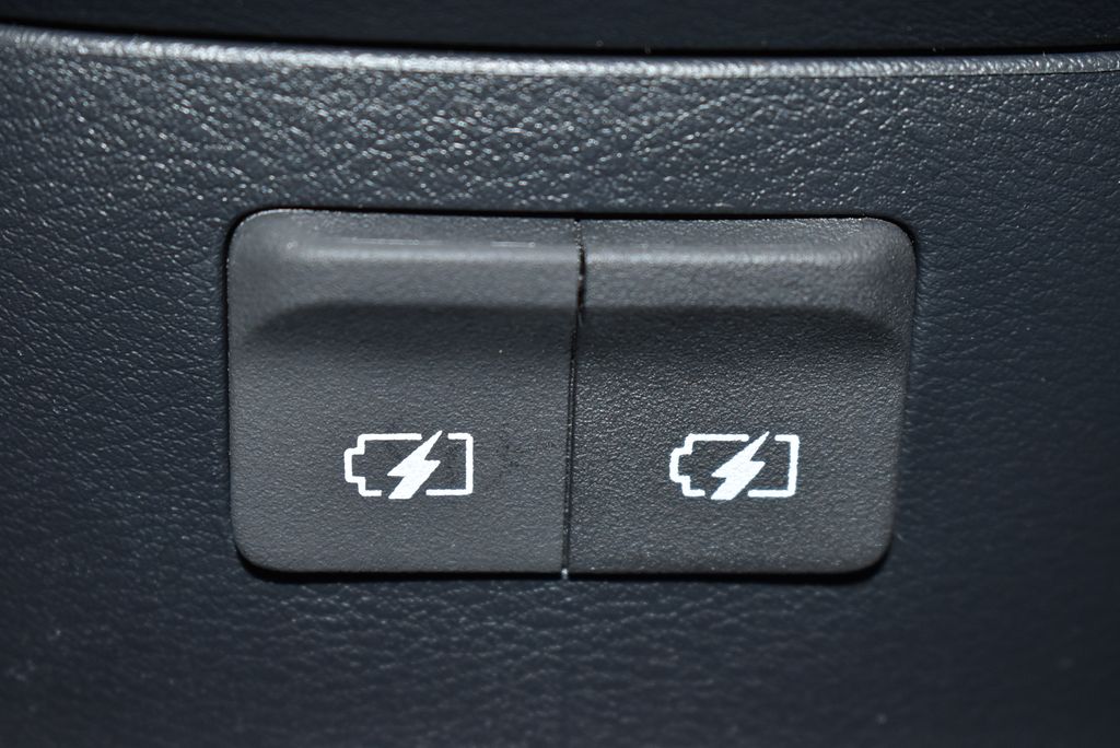 Thumbnail: 2025 Nissan Kicks - 31