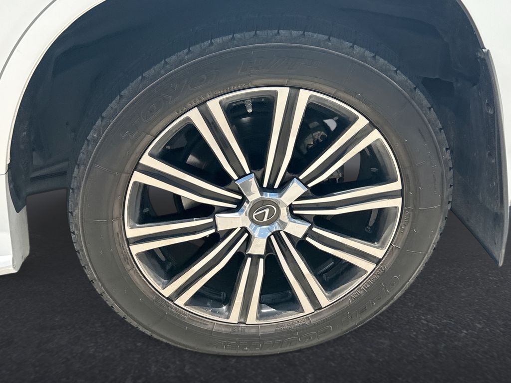 Thumbnail: 2020 Lexus LX - 31