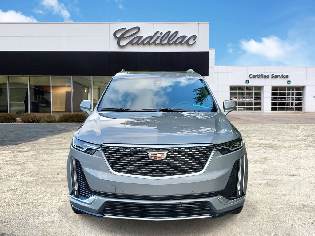 2024 Cadillac XT6 Luxury 2