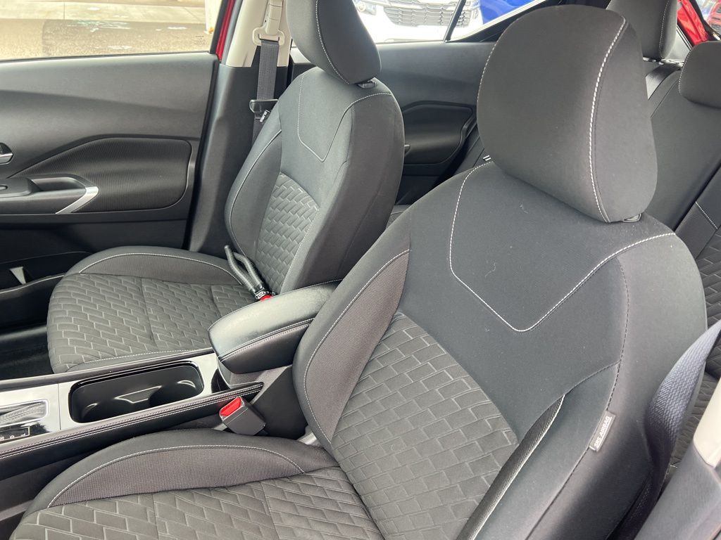 2022 Nissan Kicks SV photo