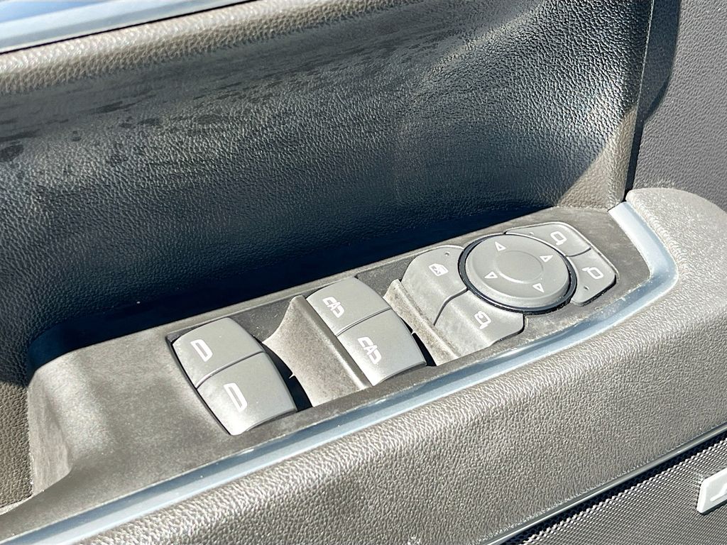 Used 2025 White Chevrolet LTZ image 18