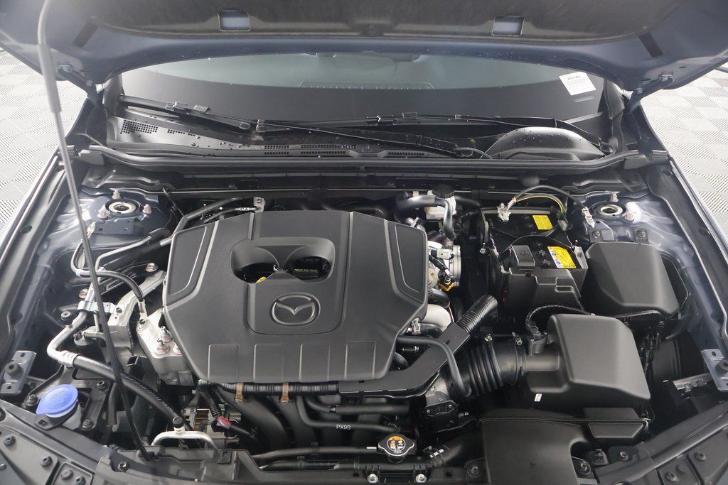 2025 Mazda Mazda3 Carbon Edition 9