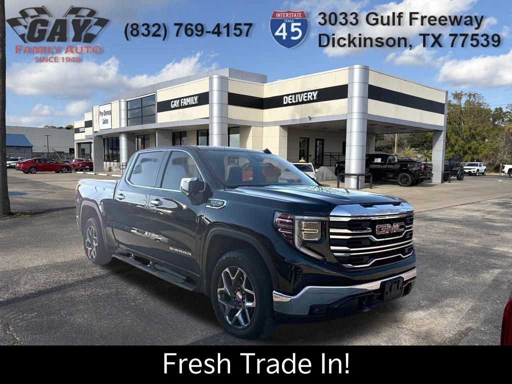 2022 GMC Sierra 1500 SLT Crew Cab 4WD