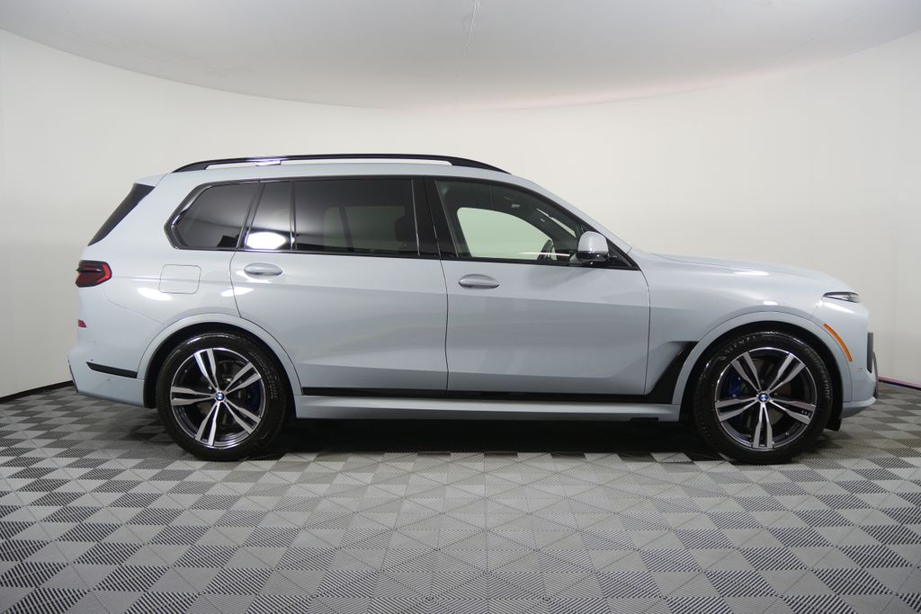 Thumbnail: 2024 BMW X7 - 2