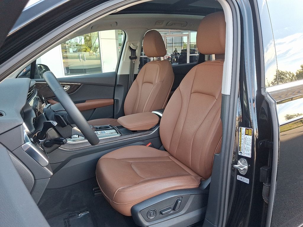 Thumbnail: 2022 Audi Q7 - 13