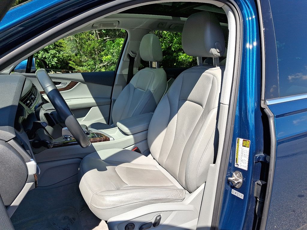 2019 Audi Q7 Premium Plus 13