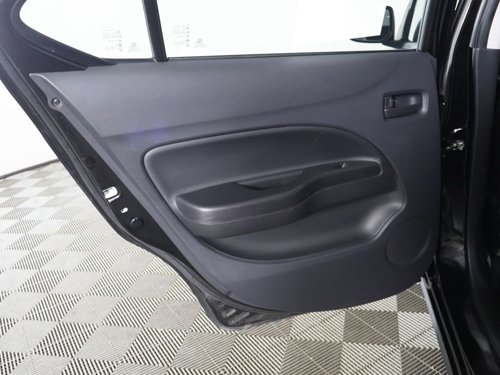 Used 2024 Black Mitsubishi ES image 21