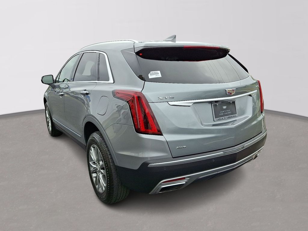 Thumbnail: 2023 Cadillac XT5 - 4