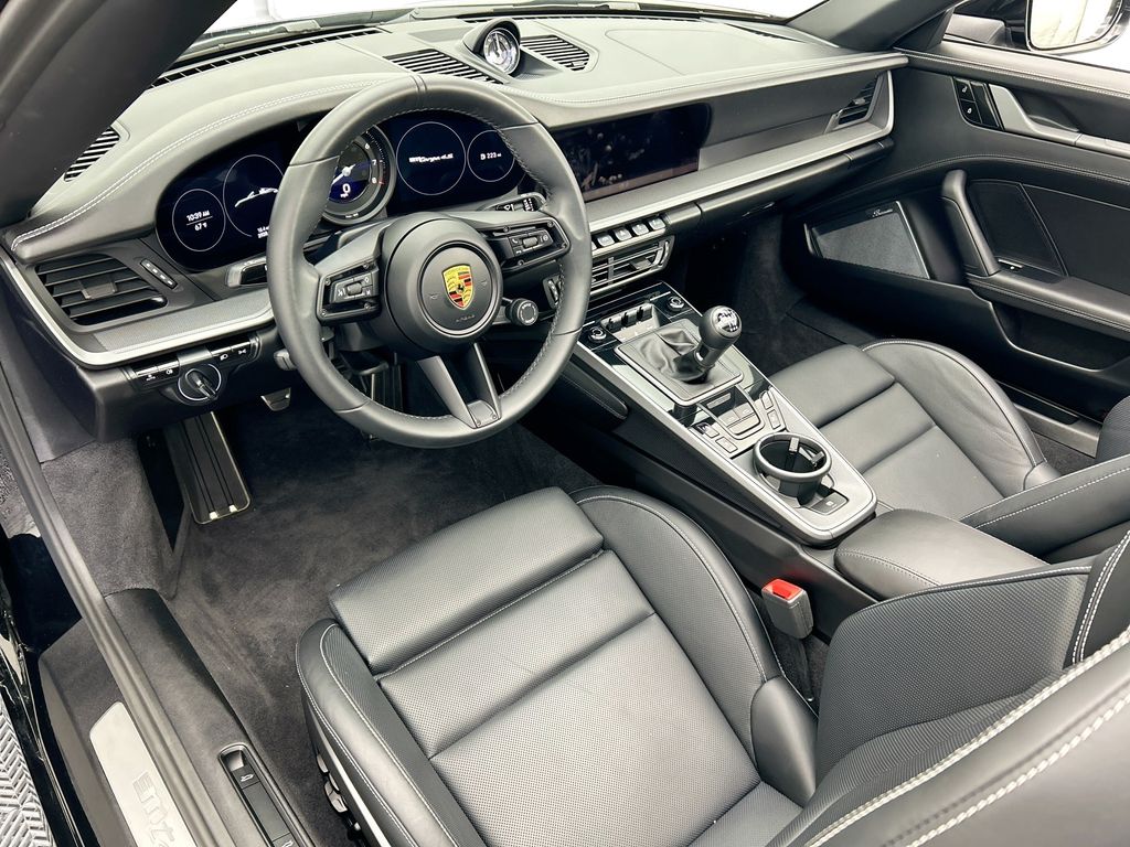 Thumbnail: 2021 Porsche 911 - 4