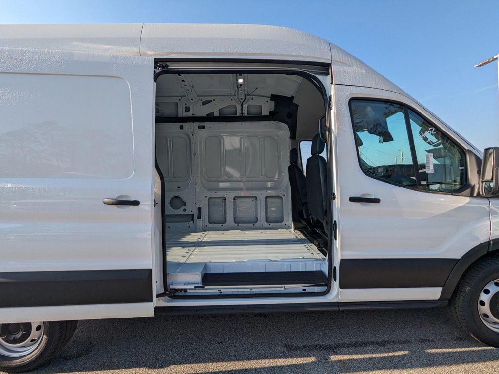 2024 Ford Transit 250