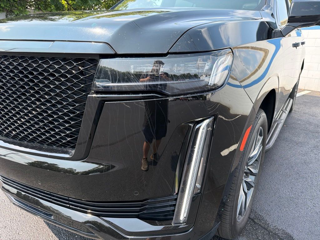 Thumbnail: 2022 Cadillac Escalade - 9