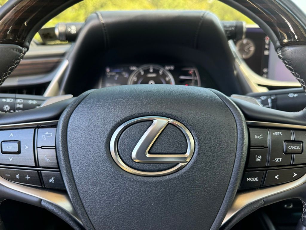 2021 Lexus ES 250 27