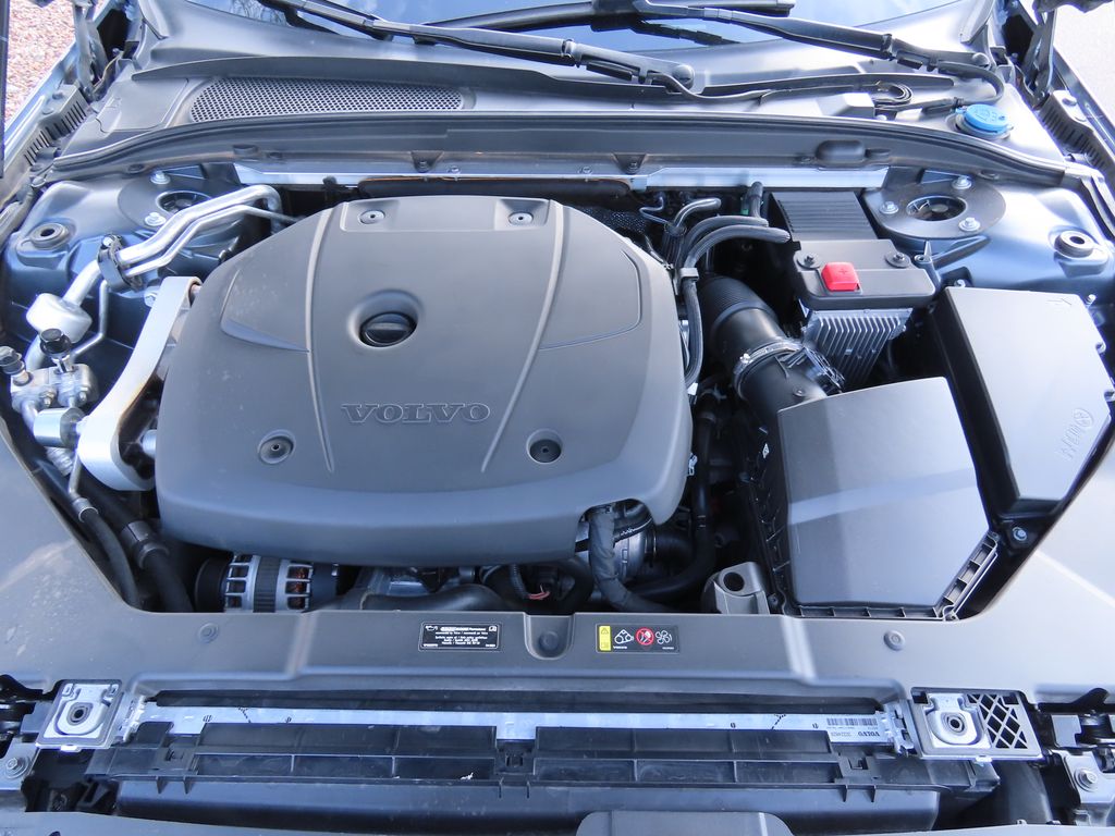 Thumbnail: 2019 Volvo V60 - 13