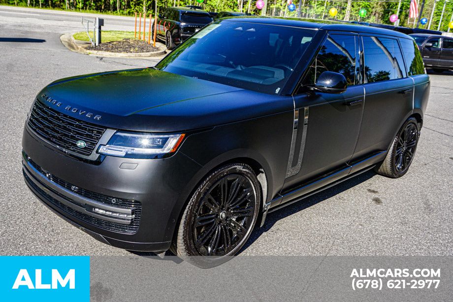 Used 2024 Black Land Rover SE image 15